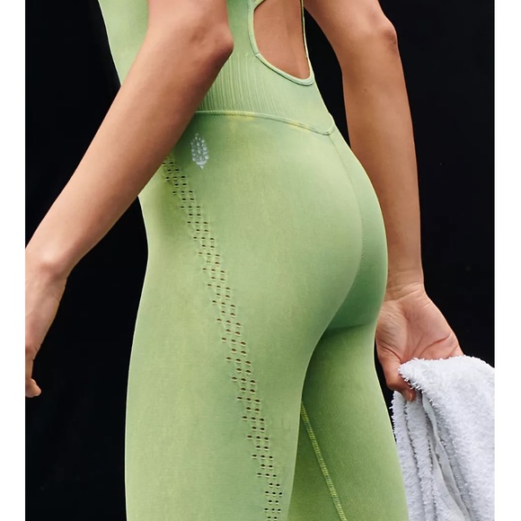 NWOT Free people movement good karma onesie jumpsuit M/L - Picture 3 of 10